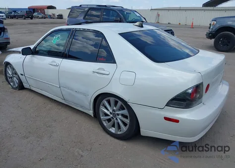 2002 Lexus Is 300 z USA, uszkodzony, nr VIN JTHBD192720063590